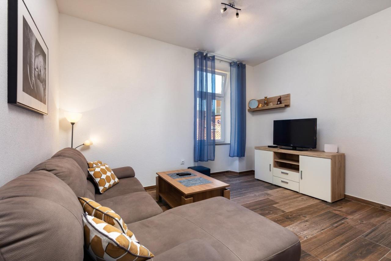 Top Central Apartments プーラ エクステリア 写真