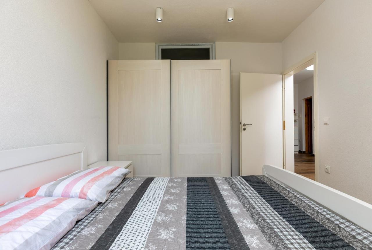 Top Central Apartments プーラ エクステリア 写真