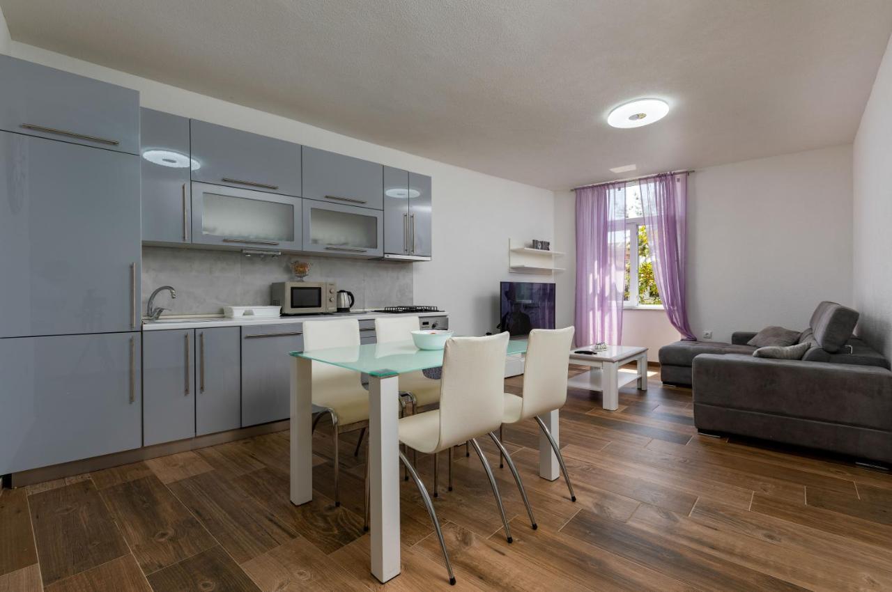 Top Central Apartments プーラ エクステリア 写真